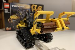 LEGO Technic 42094 Tracked Loader 10