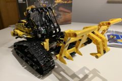 LEGO Technic 42094 Tracked Loader 7