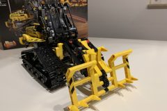 LEGO Technic 42094 Tracked Loader 24