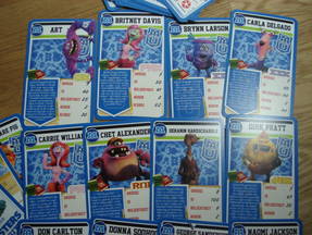 TopTrumps Monstersuniversity Karten ausgelegt 1