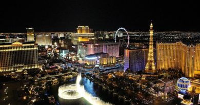 Las Vegas -Larry Flynt